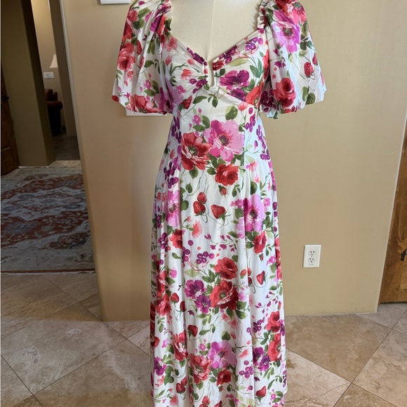 Abercrombie & Fitch Dresses & Skirts - Abercrombie Floral Maxi Dress with Puff Sleeves